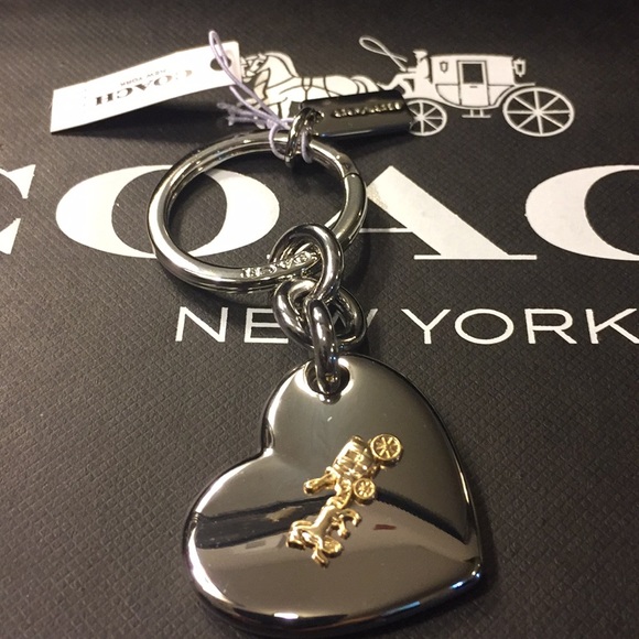 COACH - HORSE & CARRIAGE HEART BAG CHARM (NWT) - Picture 2 of 14